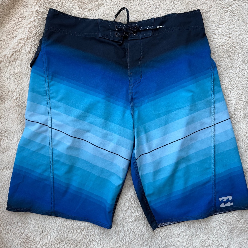 Billabong Platinum X Fluid Men's Boardshorts Size 29